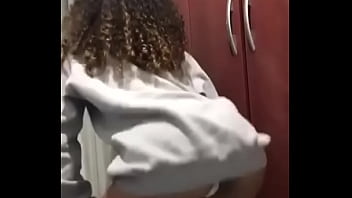 Mi amiga bailando para mi