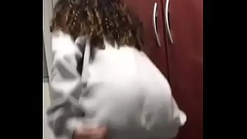 Mi amiga bailando para mi