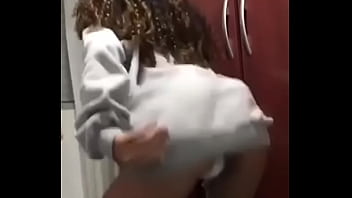 Mi amiga bailando para mi