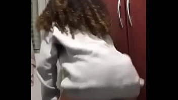 Mi amiga bailando para mi