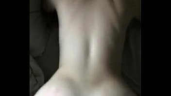 Blondie girl twerking