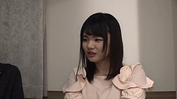 無知な女子大生にズボズボ生ハメ。ハードプレイで絶頂中出し 1