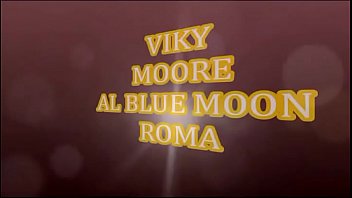 Viky moore al blue moon di roma