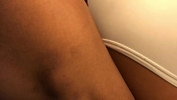 Sexy round ass bitch fucked raw