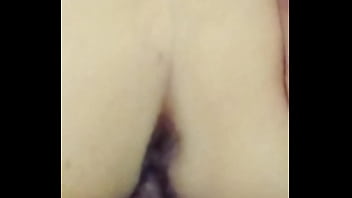 Conejita joven y caliente clip