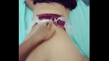 Conejita joven y caliente clip