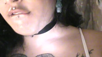 Please tie me up and suck my feet