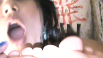 Please tie me up and suck my feet