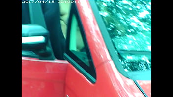 Amo que meu marido me leve pra passear e me expor para estranhos nas ruas amo ser apalpada por estanhos e punhetarem em cima de mim