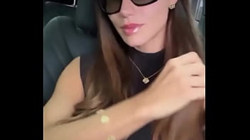 Boa tarde hoje to me sentindo ainda mais linda agathaliraofficiall