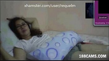 50 yo anne likes to watch my dick on skype