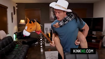 Horny babe gets her pussy nailed by a huge dick