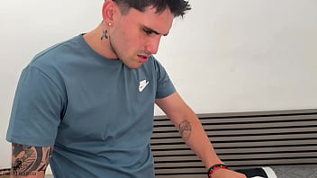 Douple vaginal penetration with my girlfriend and my friend