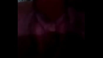 Relaxando com banana e me chamando gozando duas ve