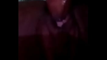 Relaxando com banana e me chamando gozando duas ve