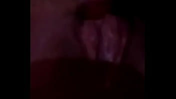 Relaxando com banana e me chamando gozando duas ve