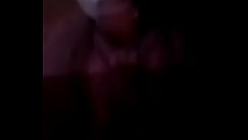 Relaxando com banana e me chamando gozando duas ve