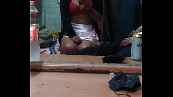 Quien será esta chica sexy