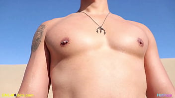 Hook Up With Nipple Play thumbnail