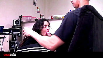 Morena novinha gostosa rabunda dando para sarado dotado pauzudo gostoso