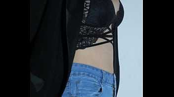 Chica sexy con americana