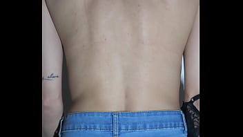 Chica sexy con americana