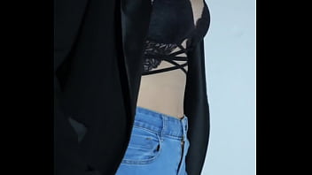 Chica sexy con americana