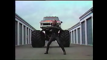 Super leatherman's super strength