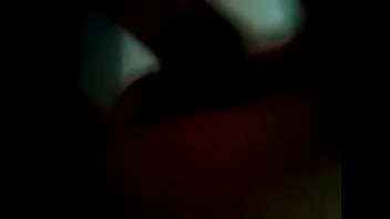 Chilena juega con botellita 2