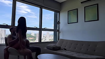 Sonhei que estava gozando e acordei fudendo gotosinho de frente ao mar