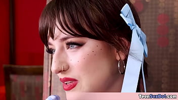 Sexy teenie offers her pussy for a creampie