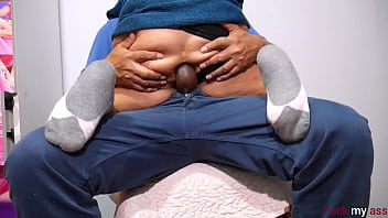 Deep asshole slut sits on huge dildo and cums from her anus