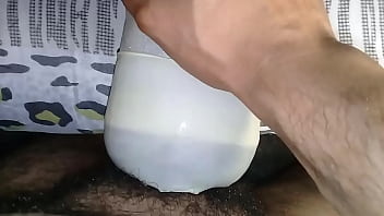 Wanking to a sexy girl