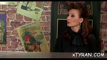 D slut's cunt licked