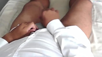 Minha mulher se masturbando me deixou bem excitado que fui gozar