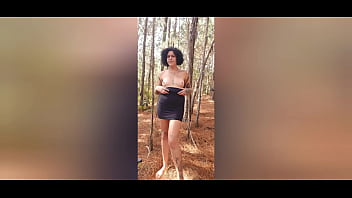 Ela achou que iria tomar banho de cachoeira levei ela pra tomar banho de leite na floresta