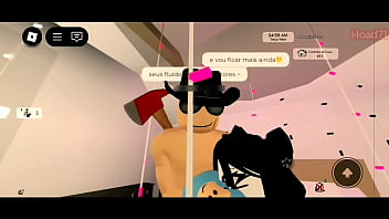 Gatinha chamou o seu mestre para satisfazer os desejos dele roblox