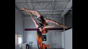 Splits bondage robots