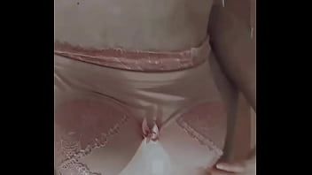 Safadinha se exibindo para o ficante