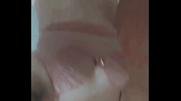 Safadinha se exibindo para o ficante