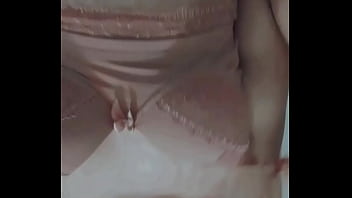 Safadinha se exibindo para o ficante