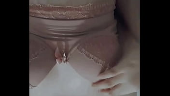 Safadinha se exibindo para o ficante