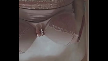 Safadinha se exibindo para o ficante