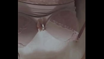 Safadinha se exibindo para o ficante