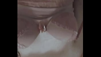 Safadinha se exibindo para o ficante