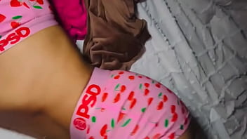 Cum lay in bed with me