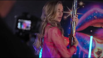 Behind the scenes peek raw a moment on set with blkblssm and yeah she had the whole crew captivate