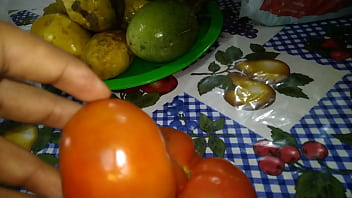 Dois tomates transando e gozando