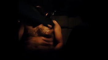 Gostosa entrou na piroca dentro do carro no meio da rua