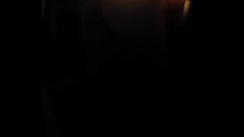 Gostosa entrou na piroca dentro do carro no meio da rua